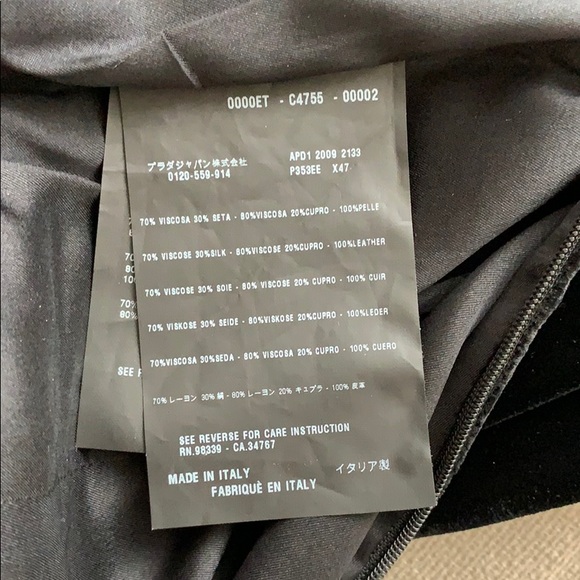 Gorgeous Prada dress - Picture 7 of 8